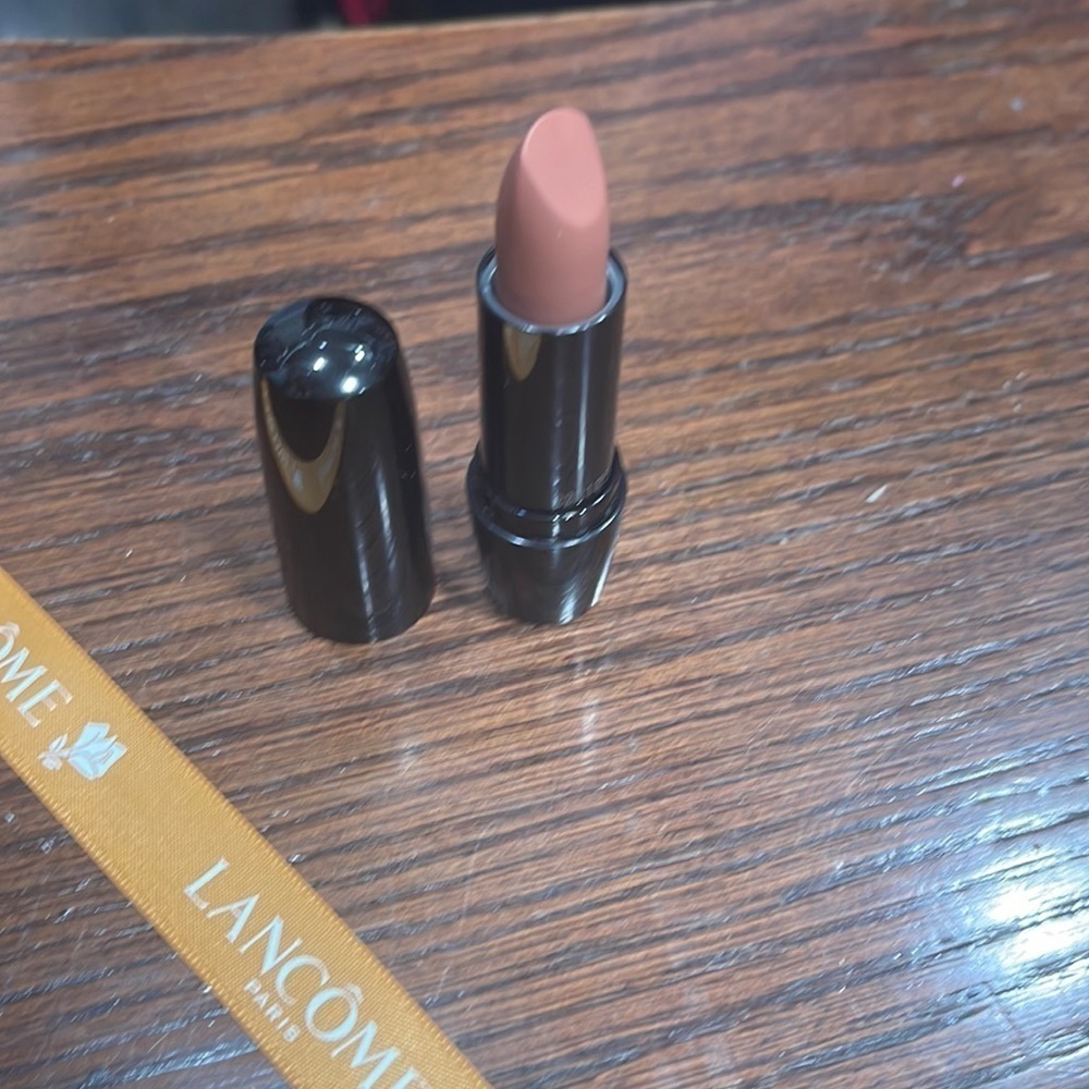 Lancôme color design lipstick 128 - inconspicuous (matte )